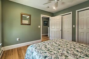 Renovated Barrington Cottage w/ Beach Access!