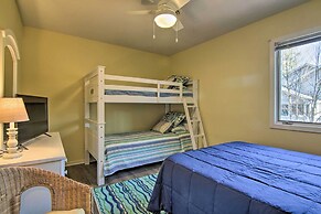 Townhome w/ Outdoor Shower < 1 Mile to Downtown