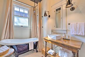 Renovated Historic Home w/ Yard: 2 Mi to Dtwn