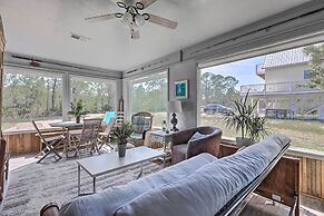 Cute & Cozy Gulf Shores Bungalow: 1/2 Mi to Beach!