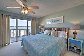 Stylish Gulf Shores Getaway w/ Dock Access!