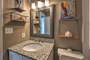 Stylish Gulf Shores Getaway w/ Dock Access!