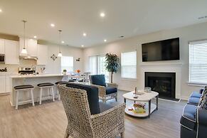 Covered Patio, Grill & Hammock: Frankford Home!