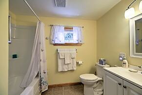 'willow Point' ~ Lake Champlain House w/ 2 Kayaks!