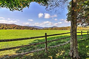 Stowe Vacation Rental w/ Deck & Mountain Views!