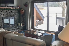 Stowe Vacation Rental w/ Deck & Mountain Views!