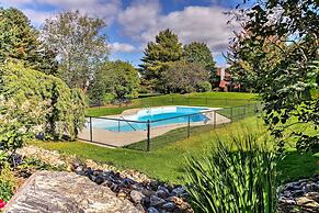 Stowe Vacation Rental w/ Deck & Mountain Views!
