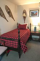 Stowe Vacation Rental w/ Deck & Mountain Views!