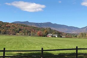Stowe Vacation Rental w/ Deck & Mountain Views!