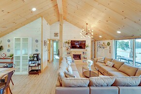 Orwell Cabin on Sunrise Lake w/ Private Dock & BBQ