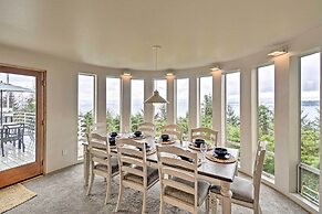 Unique Port Ludlow Home w/ 3 Decks & Hot Tub!