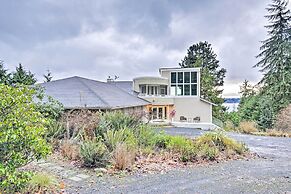 Unique Port Ludlow Home w/ 3 Decks & Hot Tub!