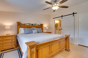 Mt Pleasant Retreat w/ Grill: 10 Mi to Beach