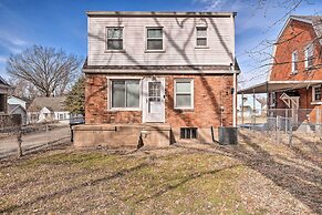2 Mi to Churchill Downs: Louisville Home!