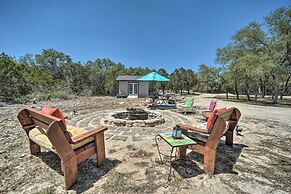 Family Friendly Hill Country Home: 13 Mi to Lake!