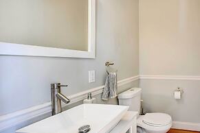 Updated Baltimore Home 8 Mi to Downtown!