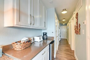 Pool & Ocean Views: Beachfront Condo in Galveston