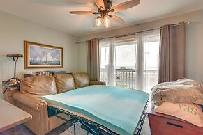 Pool & Ocean Views: Beachfront Condo in Galveston