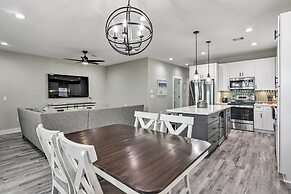 Boat Launch Access: Galveston Home Near Beach!