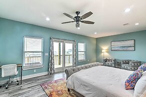 Boat Launch Access: Galveston Home Near Beach!