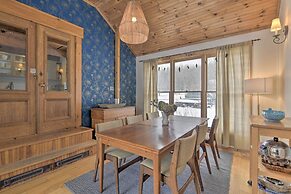 Upscale Montgomery Cabin, Near Jay Peak Resort!