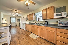 Cozy Canyon Lake Cottage: 1 Mi to Guadalupe River!