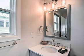 Sea Isle Galveston Getaway < 1 Mile to Beach!