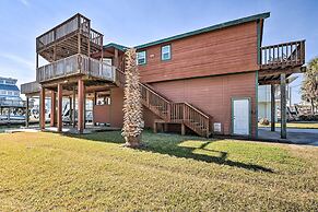 Sea Isle Galveston Getaway < 1 Mile to Beach!