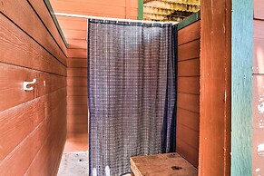 Sea Isle Galveston Getaway < 1 Mile to Beach!