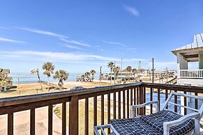 Sea Isle Galveston Getaway < 1 Mile to Beach!