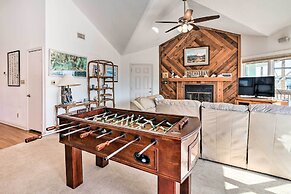 Sea Isle Galveston Getaway < 1 Mile to Beach!