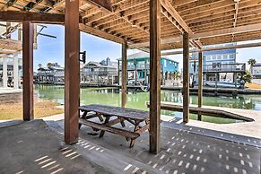 Sea Isle Galveston Getaway < 1 Mile to Beach!
