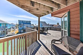 Sea Isle Galveston Getaway < 1 Mile to Beach!