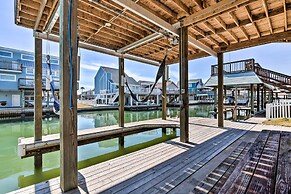 Sea Isle Galveston Getaway < 1 Mile to Beach!