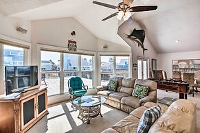 Sea Isle Galveston Getaway < 1 Mile to Beach!