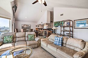 Sea Isle Galveston Getaway < 1 Mile to Beach!