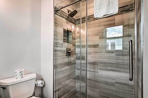 Sea Isle Galveston Getaway < 1 Mile to Beach!