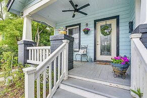 Pet-friendly Galveston Bungalow, 1/2 Mi to Beach!