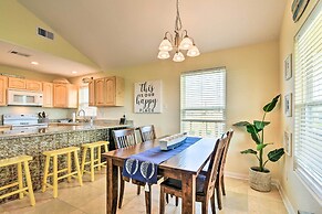 Walk to Sea Isle Beach: Bright Galveston Home!