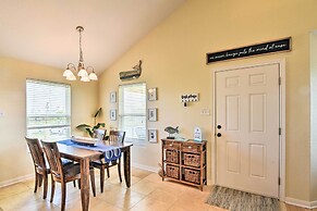 Walk to Sea Isle Beach: Bright Galveston Home!