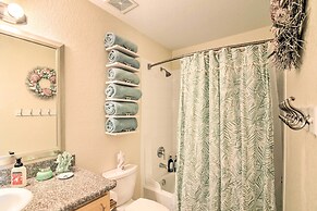 Walk to Sea Isle Beach: Bright Galveston Home!