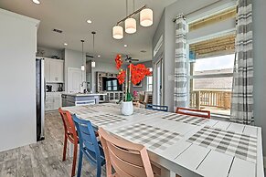 Villa Azul Galveston Home: Modern & Beachfront!