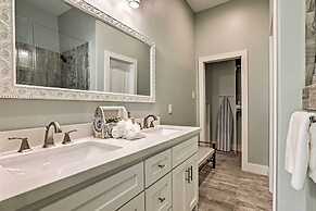 Villa Azul Galveston Home: Modern & Beachfront!