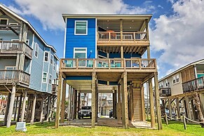 Villa Azul Galveston Home: Modern & Beachfront!