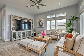 Villa Azul Galveston Home: Modern & Beachfront!