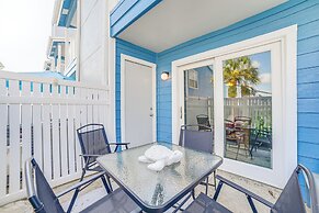 1/4 Mi to Seawall: Relaxing Galveston Condo!