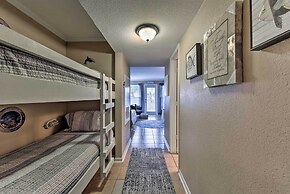 Oceanfront Condo w/ Pool in Galveston!