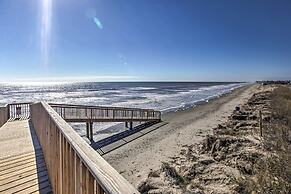 Oceanfront Condo w/ Pool in Galveston!