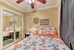 Oceanfront Condo w/ Pool in Galveston!