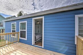 Steps to Sand: Galveston Beach Bungalow!